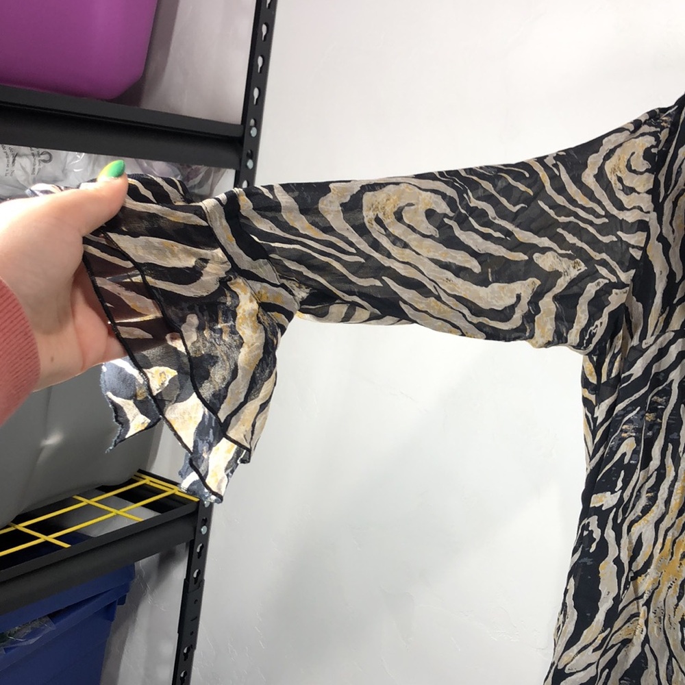 Coldwater Creek Zebra Print Silk Blouse Size Large - image 4